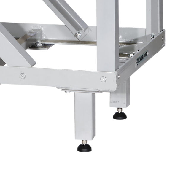 HDT84F Heavy-Duty Freestanding Fabrication Table Detail
